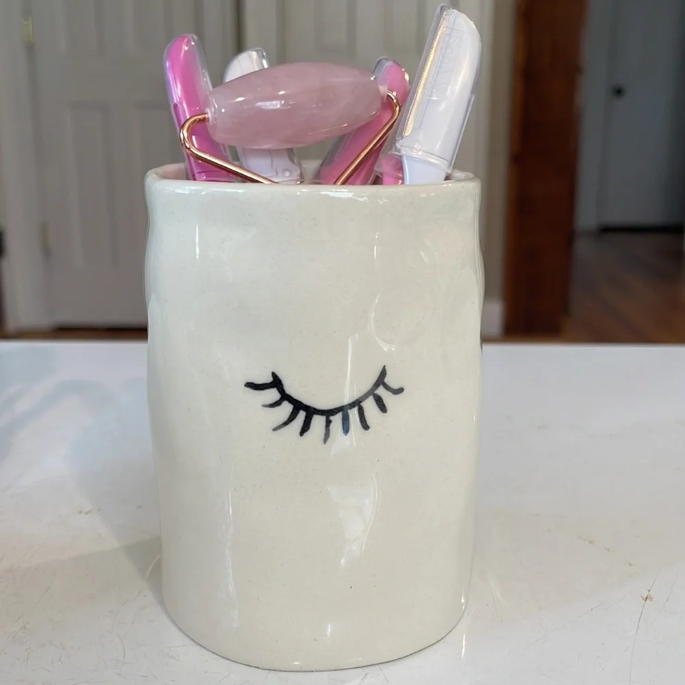 Rae Dunn Artisan Collection by Magenta White w/Black Eyelash Cup (2)